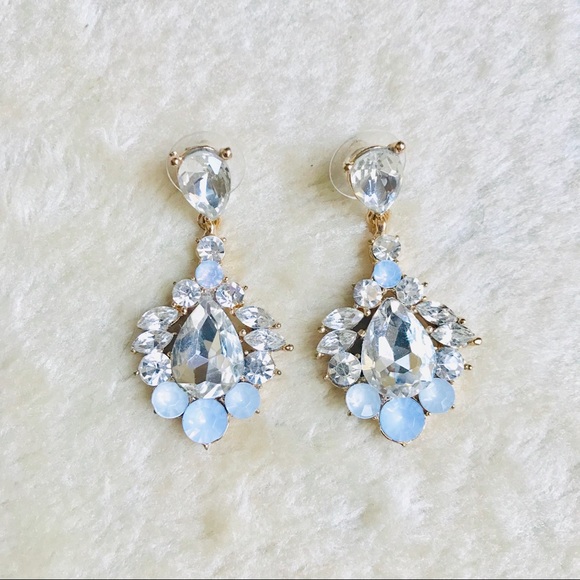 Sparkling Diamond & Crystal Faux Gem Earrings Set - Picture 6 of 8